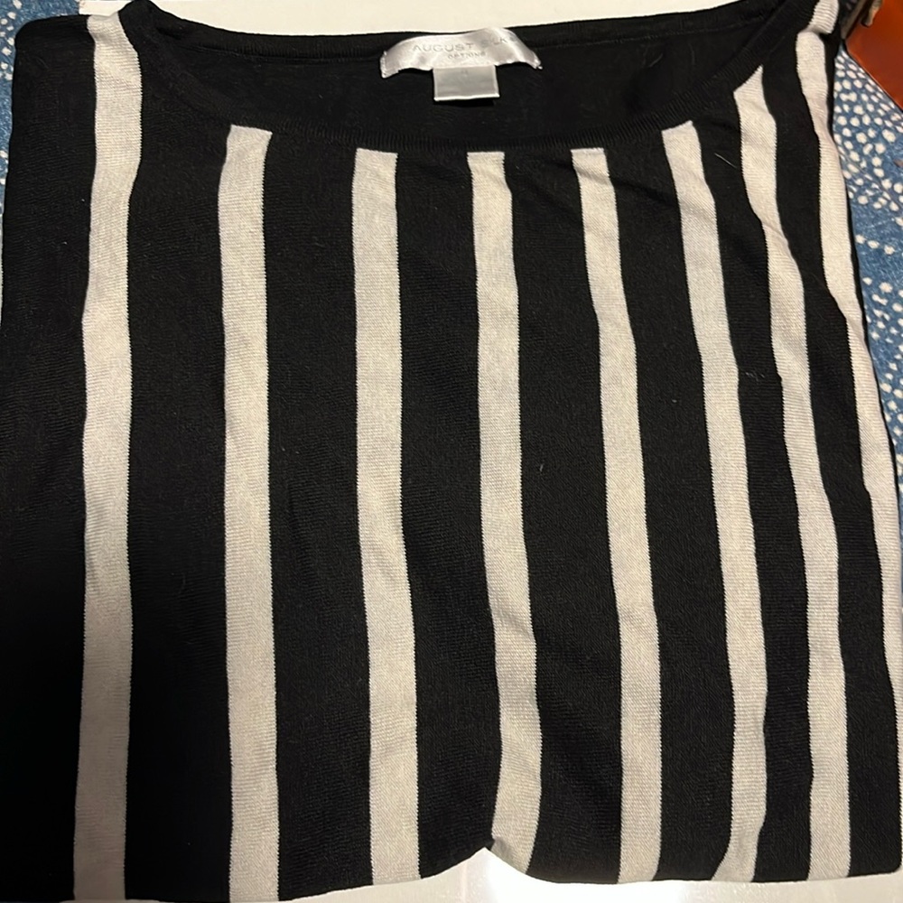 AugyySilk blouse short sleeve Stripes Black and white really soft material.